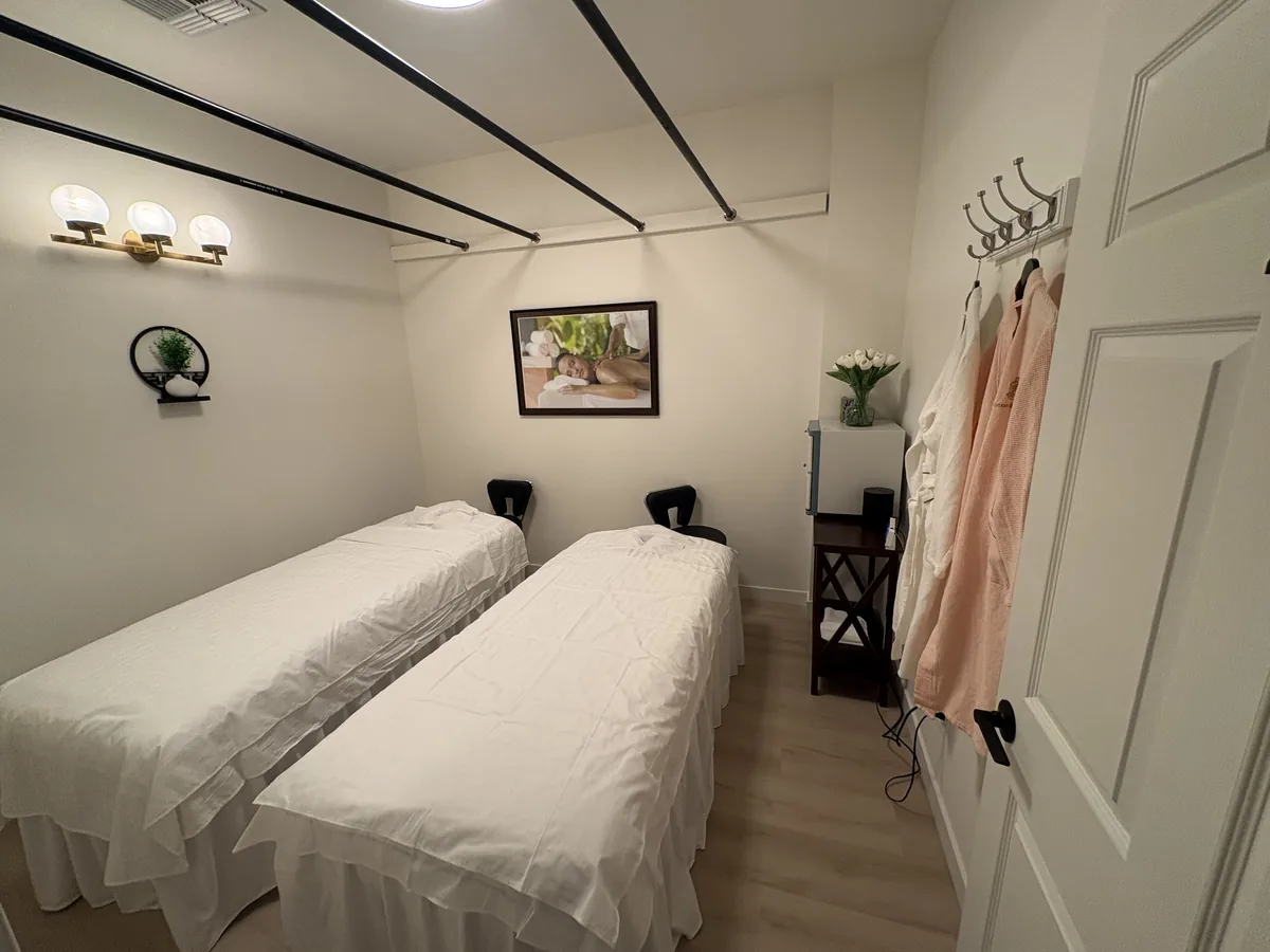 Couples treatment room