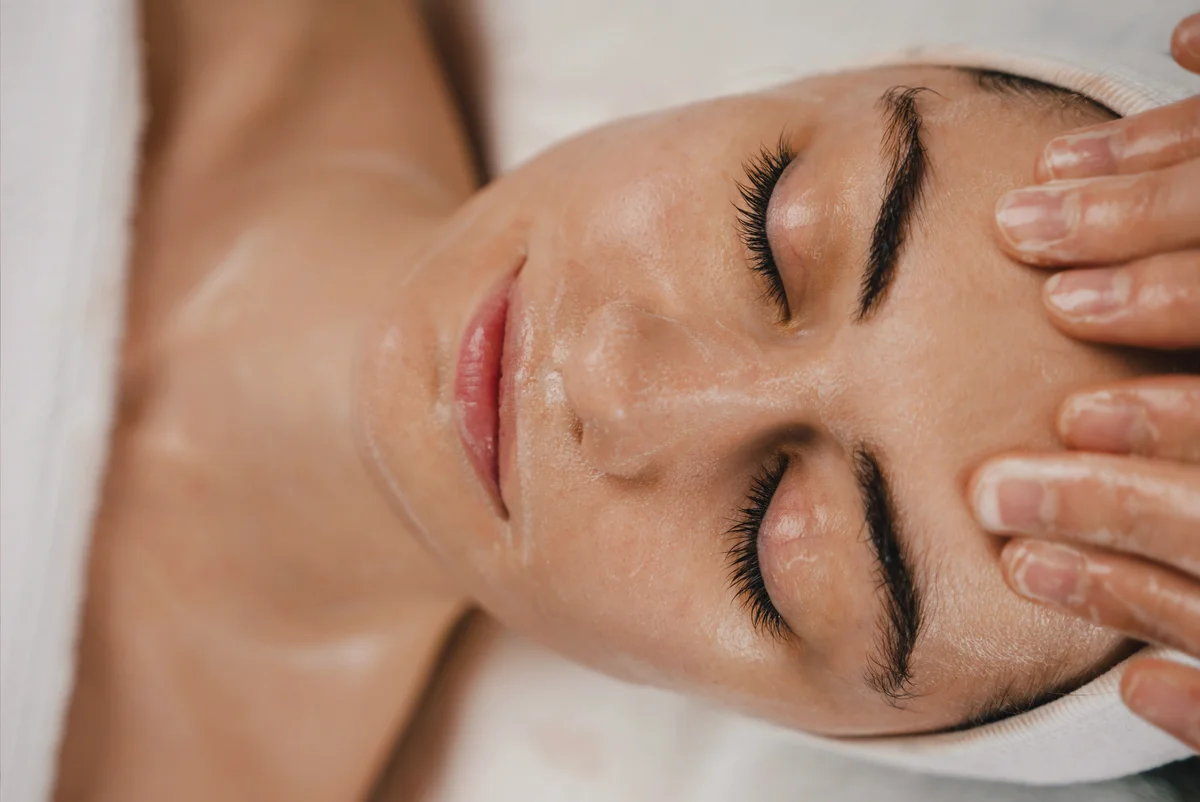 Elation Signature Facial